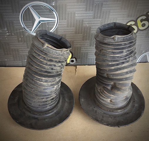 Отбойник пружины задней A2123220284 MERCEDES