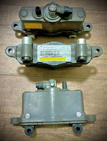 Пиропатрон петли капота A2129067701 MERCEDES