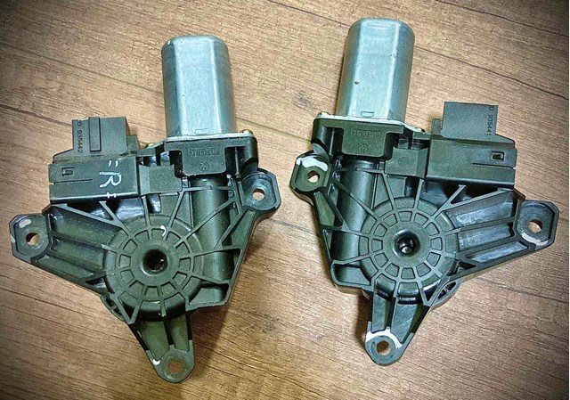 Привод электростеклоподъемника задний A2469063100 MERCEDES