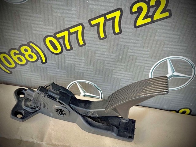 Педаль акселератора A2923000000 MERCEDES