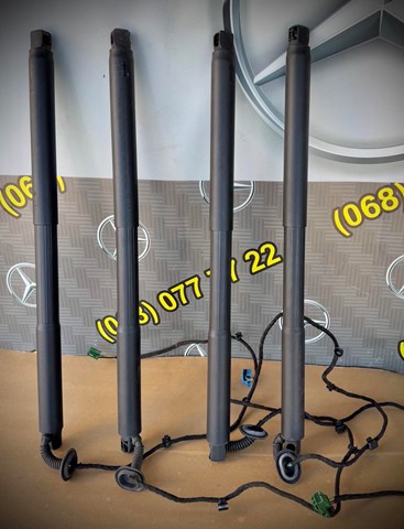 MERCEDES A2928900300 Амортизатор багажника в наличии Кривой Рог