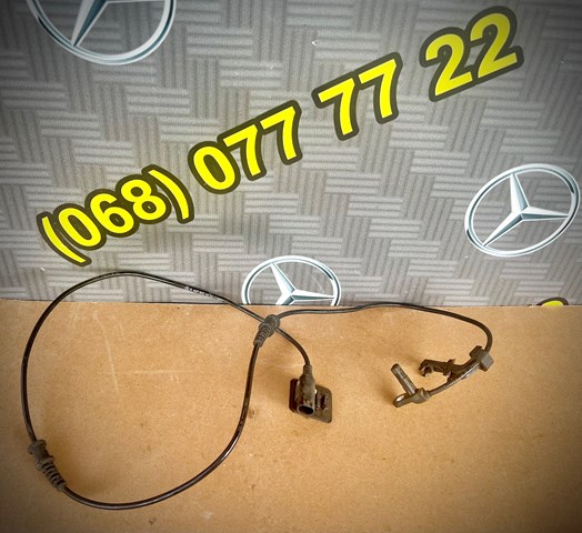 Датчик АБС (ABS) передний, правый A4479053402 MERCEDES