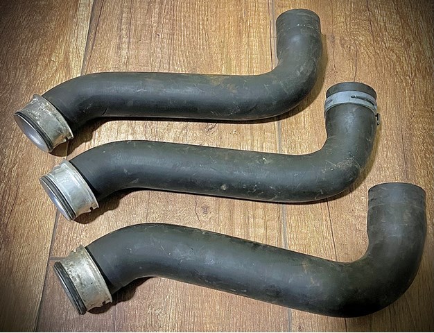 6395017382 MERCEDES Патрубок радиатора купить в Одесса
