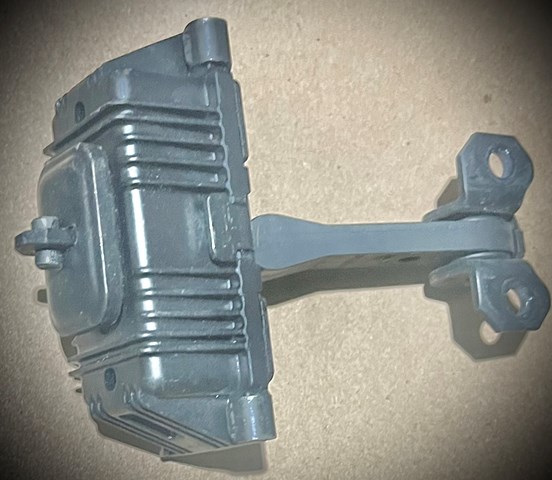 Ограничитель двери передний A6397200216 MERCEDES