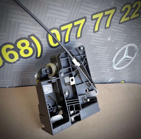 MERCEDES A6397401335 Замок двери задней правой распашной в наличии Павлоград
