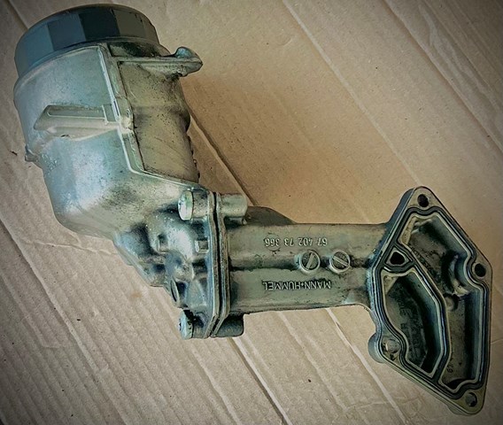 Корпус масляного фильтра A6421800010 MERCEDES