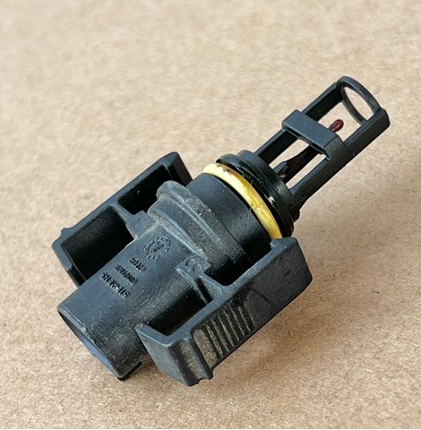 A6511530028 MERCEDES Датчик температуры всасываемого воздуха купить в Николаев