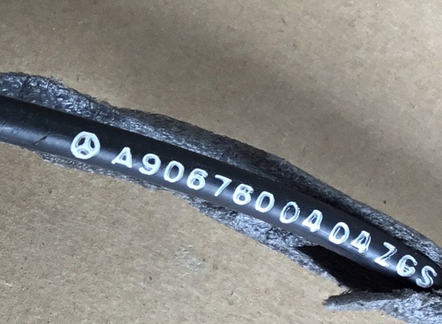 MERCEDES A9067600404 в наличии Киев