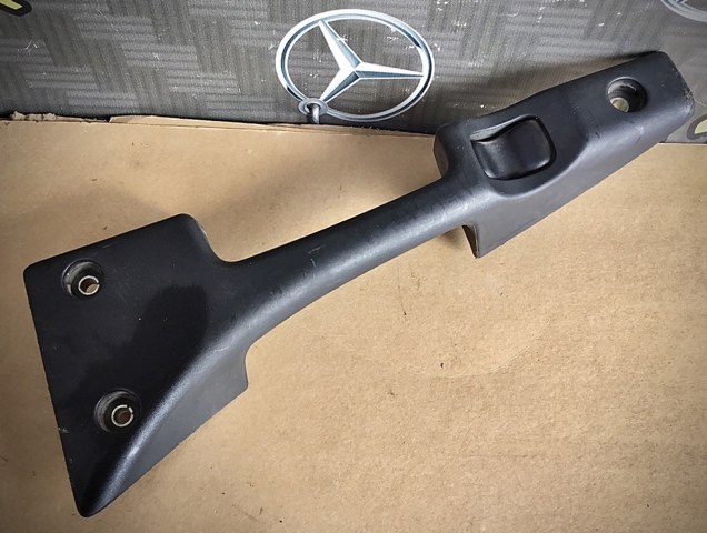 Ручка двери боковой/сдвижной, внутренняя правая A9067600461 MERCEDES