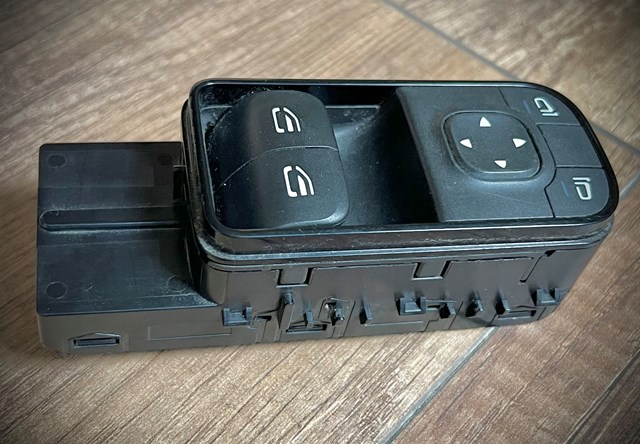 MERCEDES A9079056603 в наличии Украина