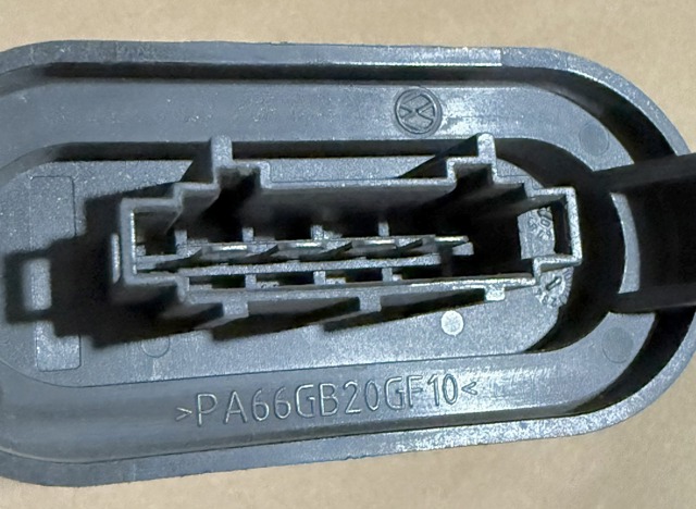 PA66GB20GF10 VAG купить в Украина
