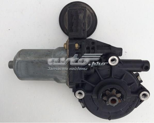 Мотор стеклоподъемника двери передней, правой 8571058010 TOYOTA