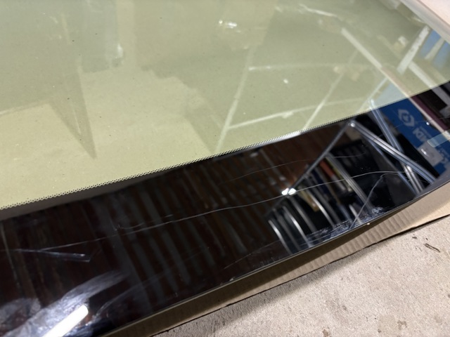 73111SWAA00 HONDA Лобовое стекло купить в Сумы
