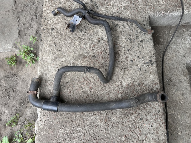 Шланг радиатора, нижний 215036265R RENAULT