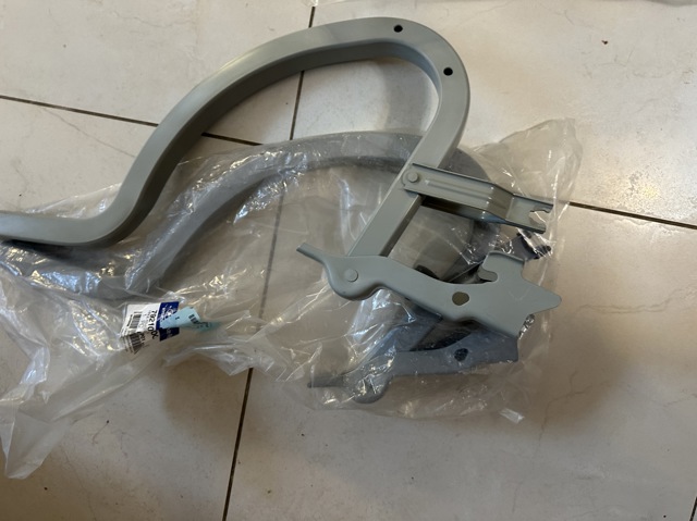 HYUNDAI 79210F2000 Петля крышки багажника в наличии Кривой Рог