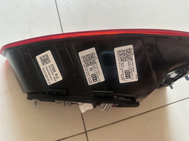 92404D7500 HYUNDAI Фонарь задний правый внутренний купить в Хмельницкий