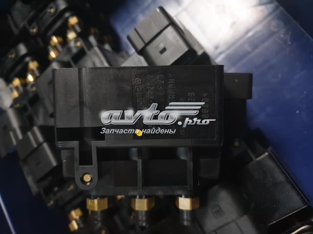 Блок клапанов гидравлической подвески AБС (ABS) 7L0698014 VAG