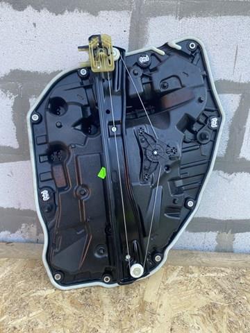 Стеклоподъемник левой задней двери 51359463717 BMW