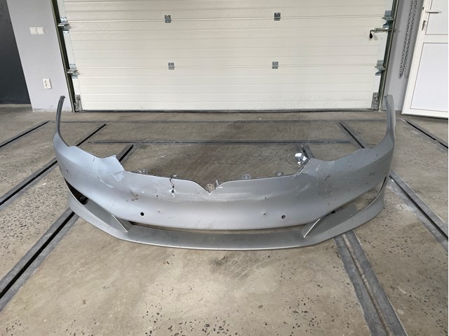 Бампер передний в сборе Tesla Model S