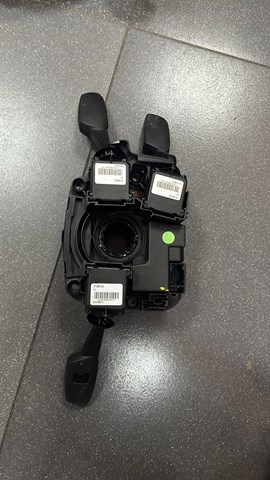 Підрулевий перемикач