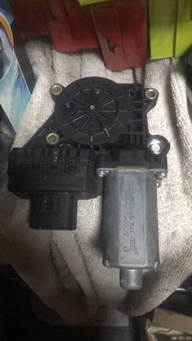 моторчик стеклоподъемника задний правый