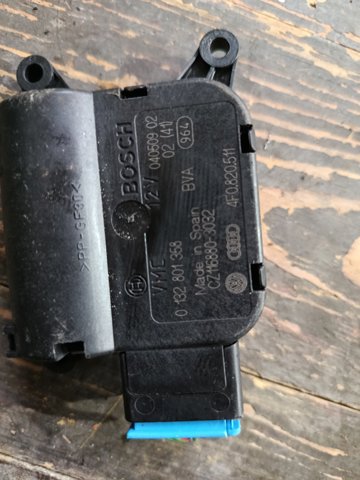 Кроковий двигун