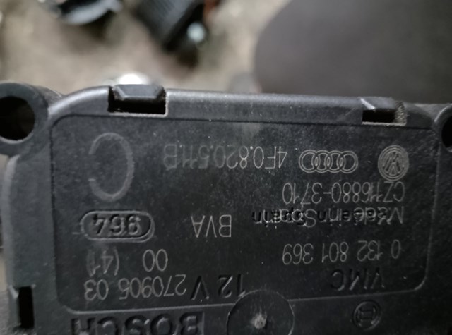 Кроковий двигун пічки