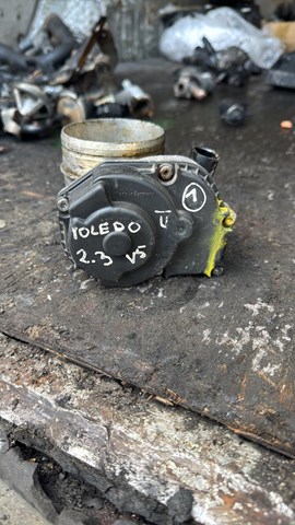 Дроссельная заслонка в сборе