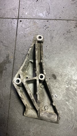 Кронштейн гур