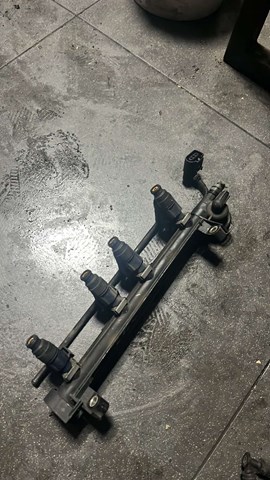 Форсунка впрыска топлива