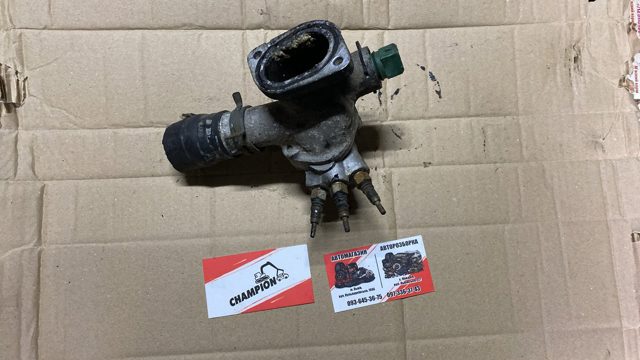 028121145B VAG Фланец системы охлаждения (тройник) купить в Черкассы