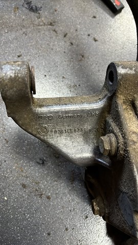 Кронштейн гур sharan 1.9 tdi