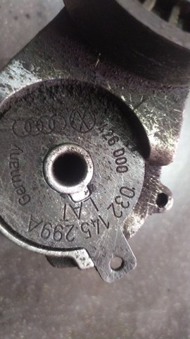 Натягувач приводного ременя