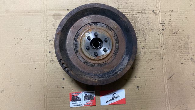 Маховик двигуна — фото 3