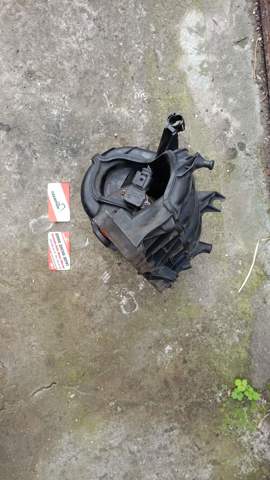 Колектор впускний