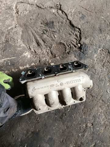 Коллектор впускной