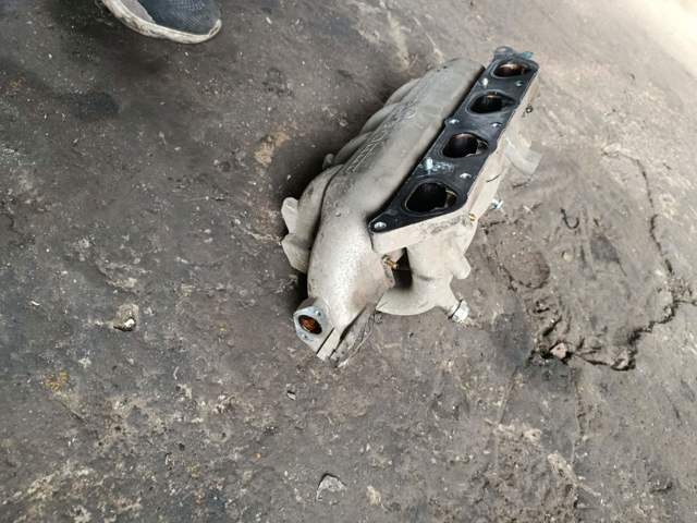 Коллектор впускной