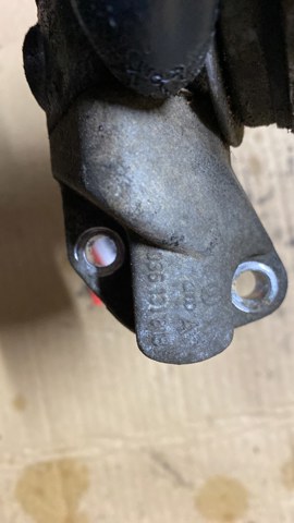 Кронштейн клапана EGR — фото 2