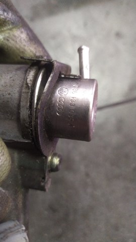 Регулятор тиску палива