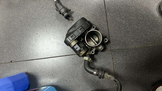 Дроссельная заслонка в сборе