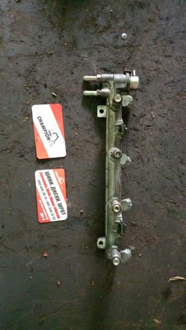 Распределитель топлива (рампа)