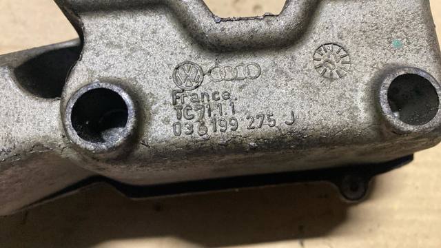 Кронштейн подушки (опоры) двигателя правой