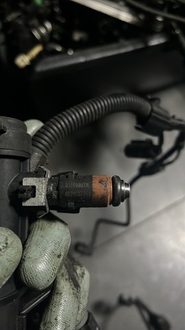 Форсунка впрыска топлива