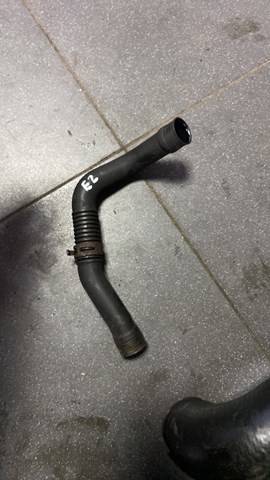 Патрубок вентиляции картера (маслоотделителя)