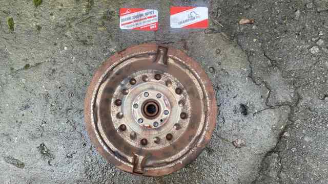 Маховик двигателя