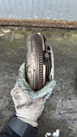 Маховик двигателя