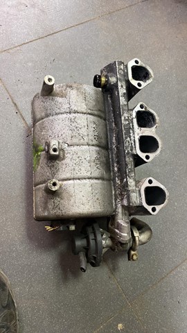 Коллектор впускной