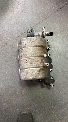 Коллектор впускной