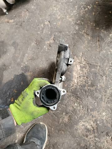 Колектор впускний vw golf 4