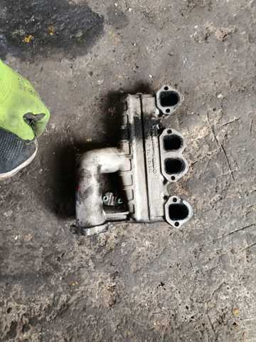 Колектор впускний vw golf 4